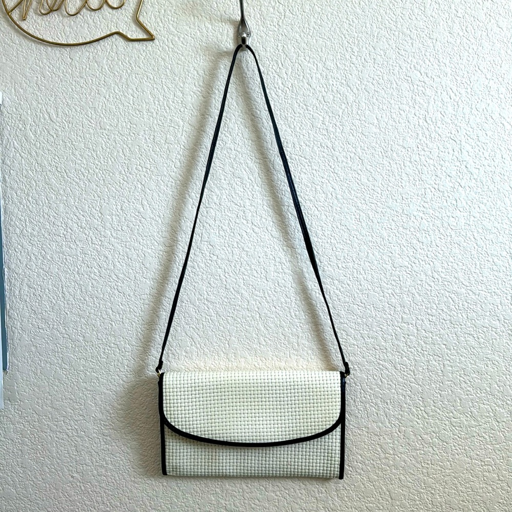 Vintage woven leather Elke Sommer purse